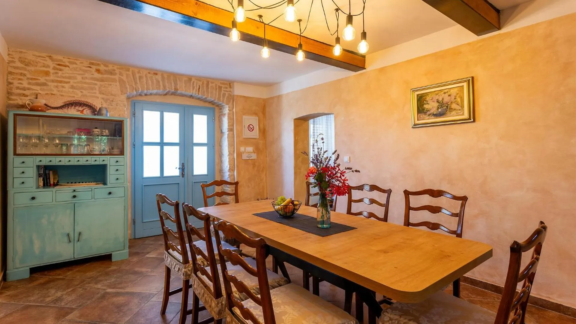Stunning Home In Liznjan With Kitchen Holiday home